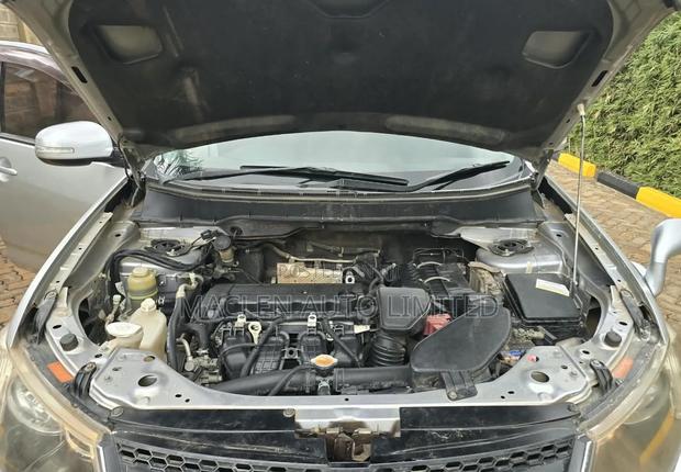 Mitsubishi Outlander 2012 Silver