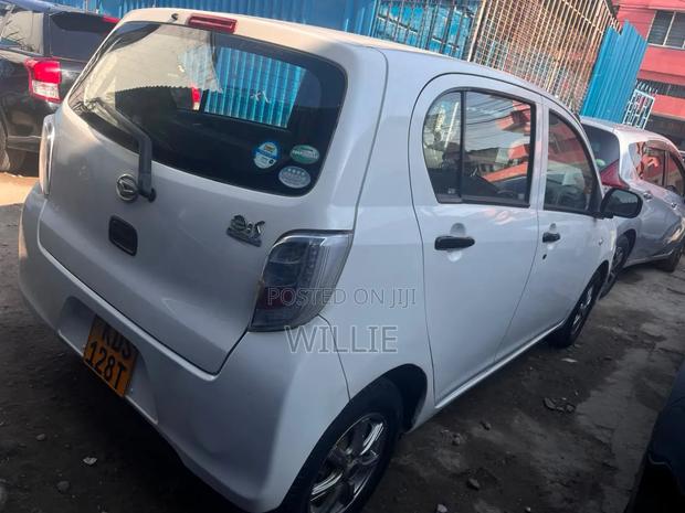 Daihatsu Mira 2017 White