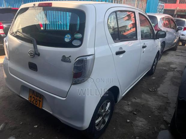 Daihatsu Mira 2017 White