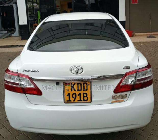 Toyota Premio 2014 White