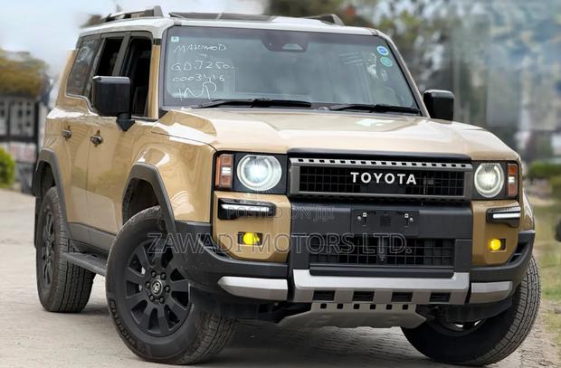Toyota Land Cruiser Prado 2.8 2024 Gold