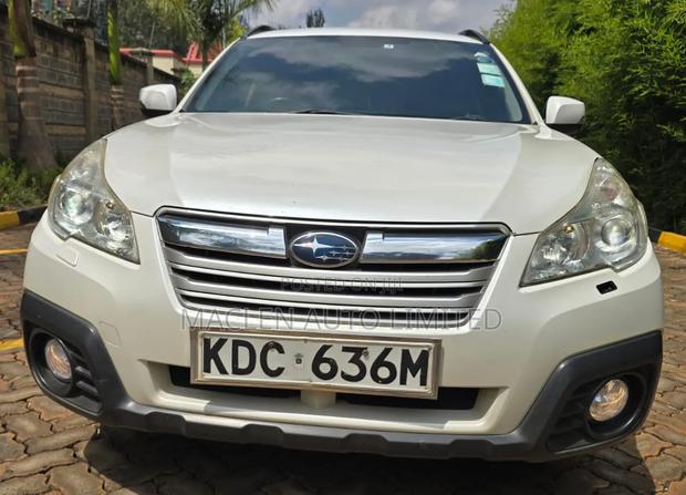 Subaru Outback 2014 White