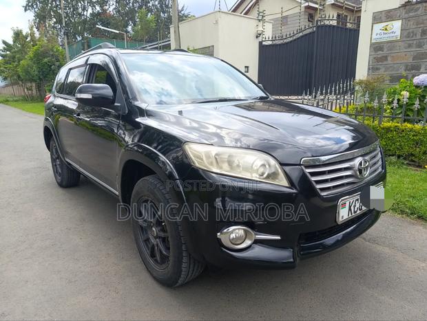 Toyota Vanguard 2012 Black