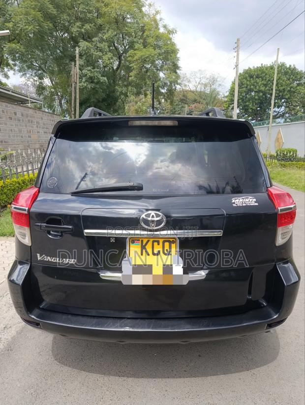 Toyota Vanguard 2012 Black