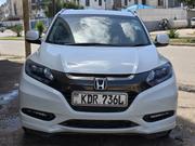 Honda Vezel 2017 White for sale