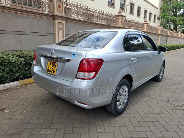 Toyota Axio 1.5 X 2WD 2014 Silver