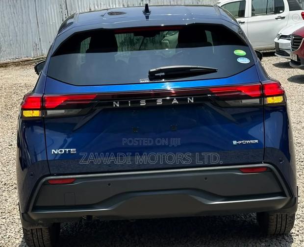 Nissan Note 1.2 Hybrid 2021 Blue