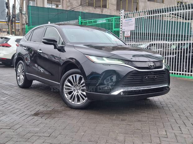 Toyota Harrier 2.0 2020 Black