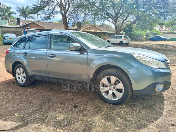 Subaru Outback 2010 Green