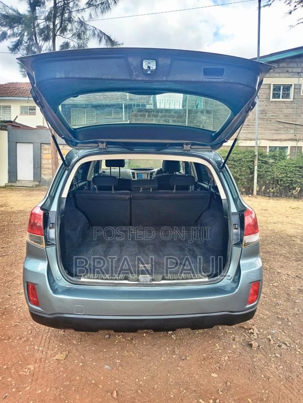 Subaru Outback 2010 Green