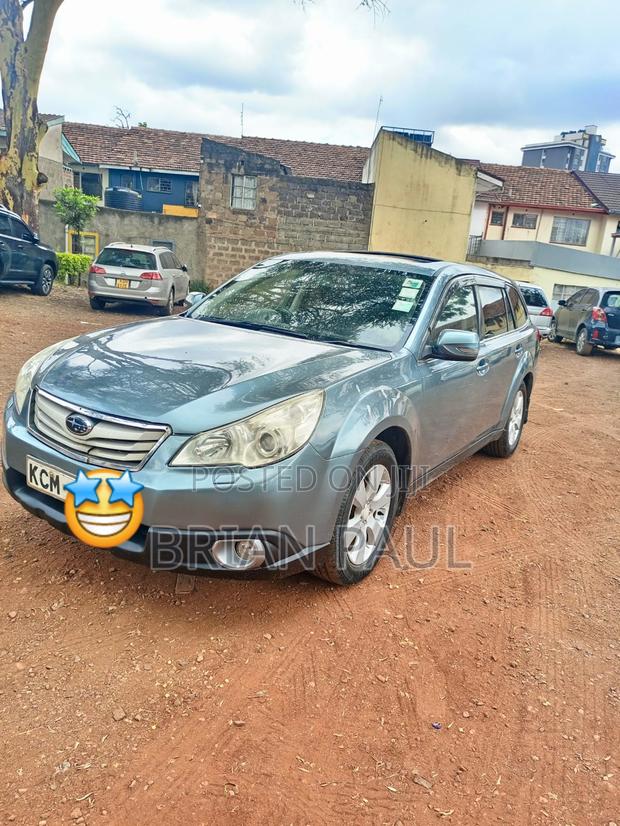 Subaru Outback 2010 Green