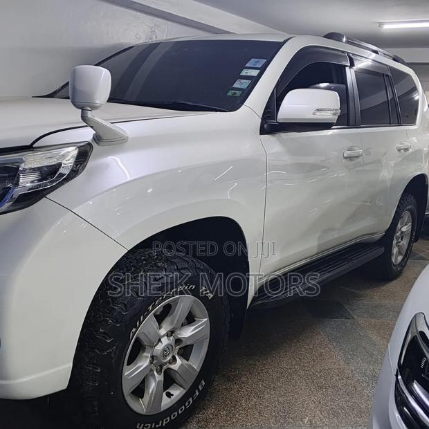 Toyota Land Cruiser Prado 2016 White