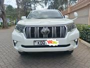 Toyota Land Cruiser Prado 2.8 2017 White for sale