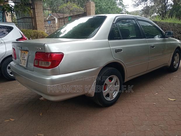 Toyota Carina 1.8 FWD Sedan 2001 Silver