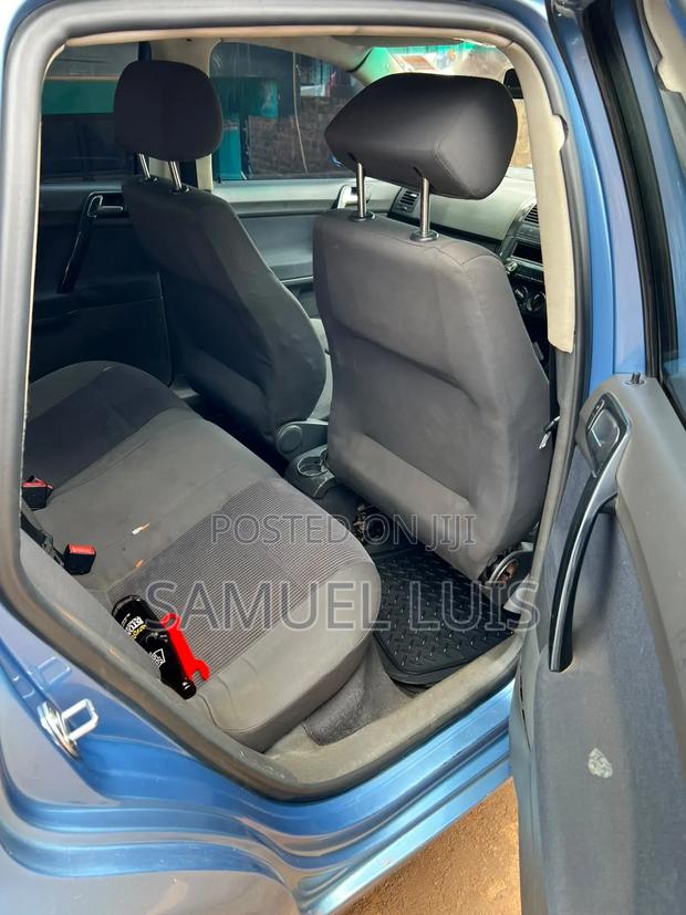 Volkswagen Polo 2006 Blue