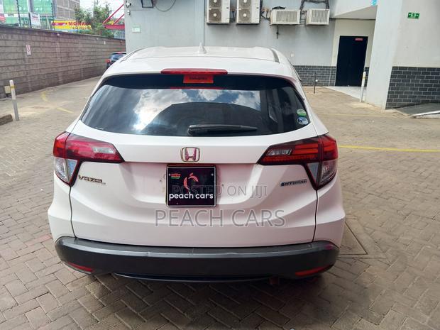 Honda Vezel 2014 White
