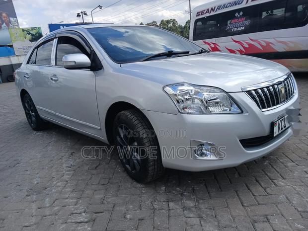 Toyota Premio 2.0 FWD 2010 Silver