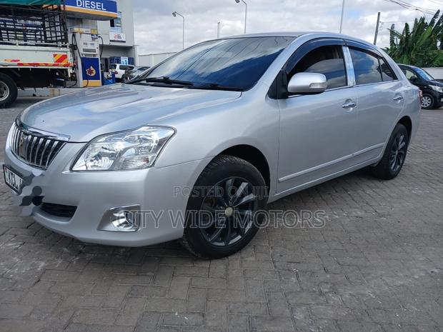 Toyota Premio 2.0 FWD 2010 Silver