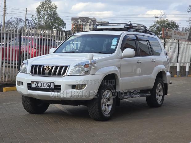 Toyota Land Cruiser Prado 2008 White