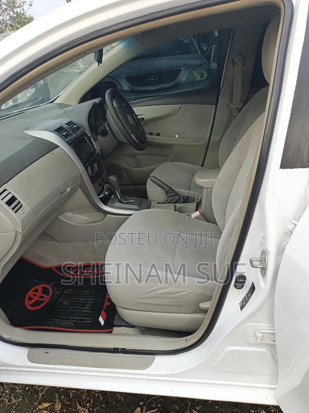 Toyota Axio 2010 White