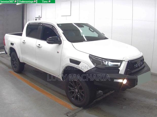 Toyota Hilux Revo Double Cab Deisel 2.8 RWD 2022 White