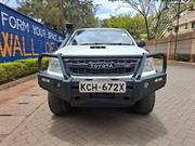 Toyota Hilux 2009 White for sale