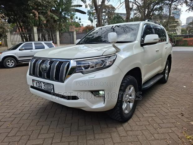 Toyota Land Cruiser Prado 2.8 2018 White