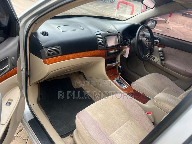 Toyota Premio 2006 Silver