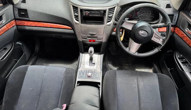 Subaru Outback 2.5 2008 Silver