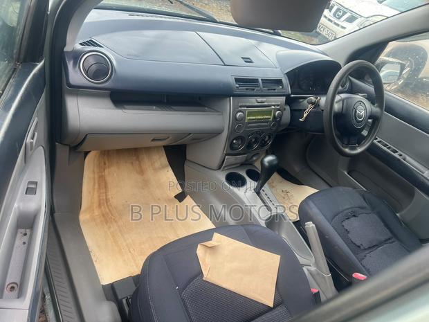 Mazda Demio 2004 Green