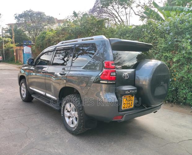 Toyota Land Cruiser 2021 Gray