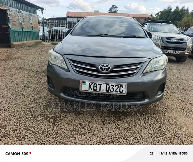 Toyota Corolla 2012 Gray