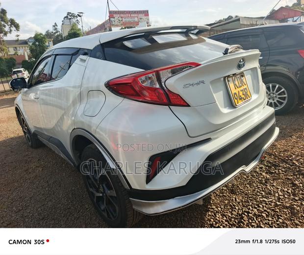 Toyota Corolla Hatchback 2019 White