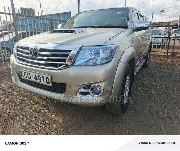 Toyota Hilux 2012 Silver