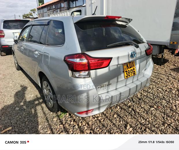 Toyota Corolla Fielder 2017 Silver