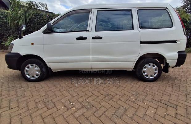 Toyota TownAce 2006 White