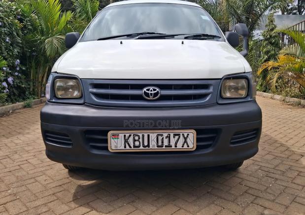 Toyota TownAce 2006 White