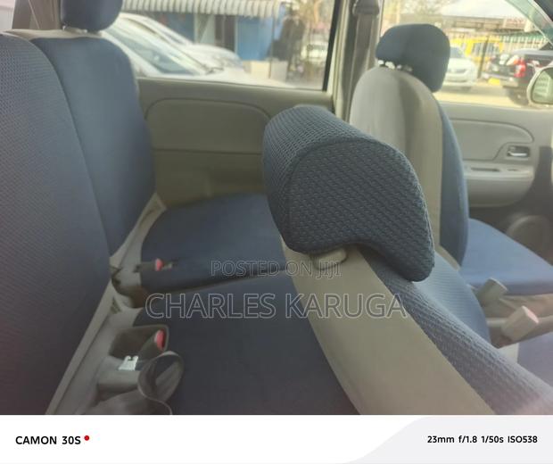 Toyota Sienta 2006 Silver