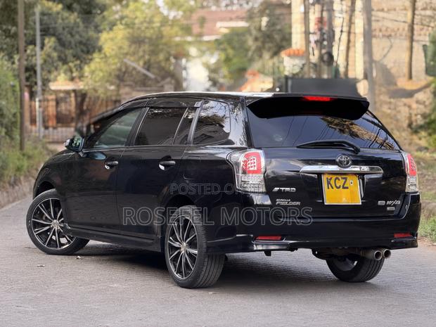 Toyota Corolla Fielder 1.5 Petrol FWD 2013 Black
