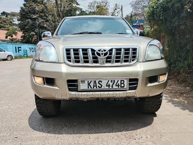 Toyota Land Cruiser Prado 2006 Gold