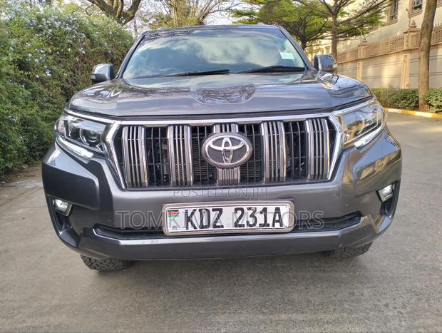 Toyota Land Cruiser Prado 2020 Gray