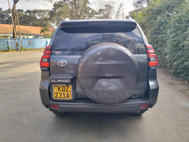 Toyota Land Cruiser Prado 2020 Gray