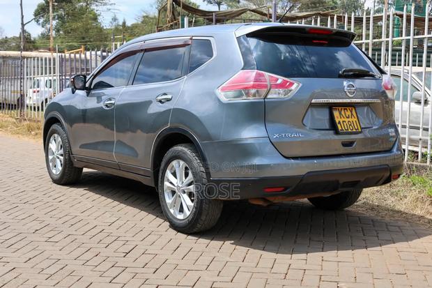 Nissan X-Trail 2012 Gray