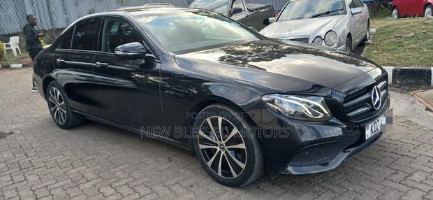 Mercedes-Benz E300 2019 Black