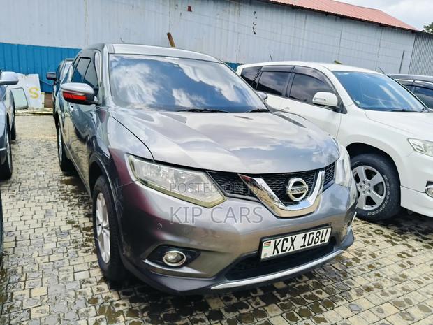 Nissan X-Trail 2014 Gray
