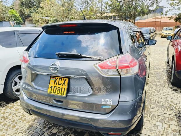 Nissan X-Trail 2014 Gray