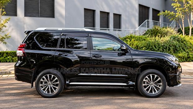 Toyota Land Cruiser Prado 2.8 2020 Black