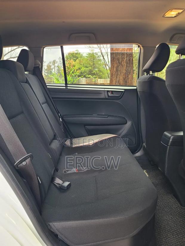 Toyota Corolla Fielder 1.5 Hybrid FWD 2020 White