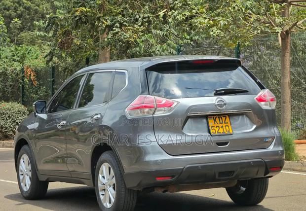 Nissan X-Trail 2015 Gray