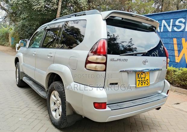Toyota Land Cruiser Prado 2007 Silver